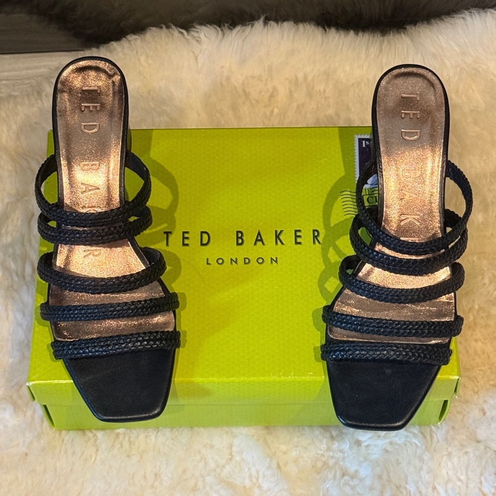 Ted Baker Black EMMALII (Emalia) Slide Sandals Like New